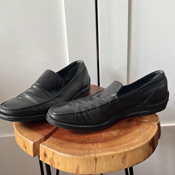 Tod’s Driving Loafers - Picture 8 of 12